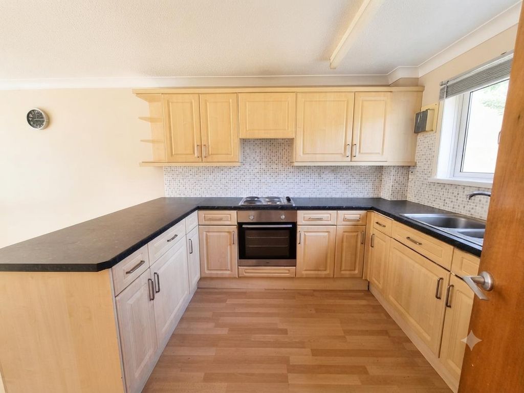 Property photo 2 of 13 Kitchen