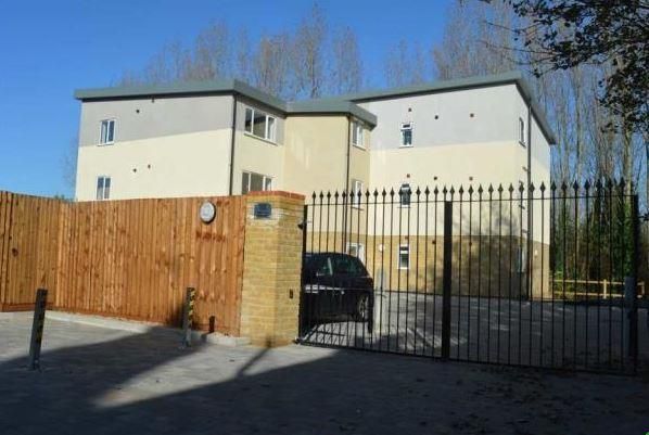 Property photo 1 of 6