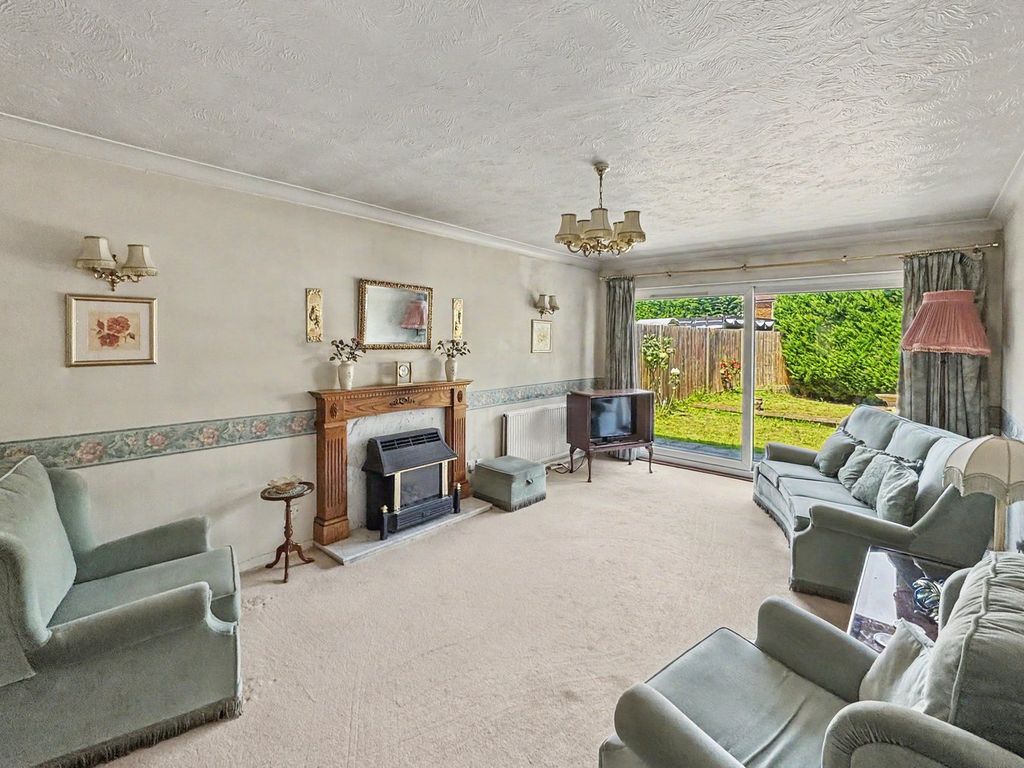 Property photo 2 of 19