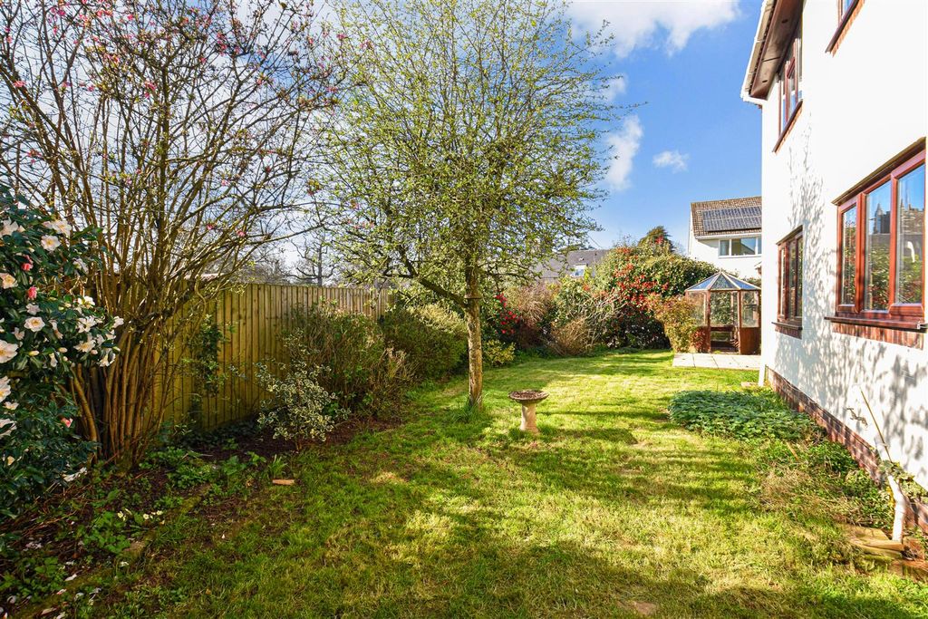 Property photo 2 of 22 Ph6_6464973.Jpg