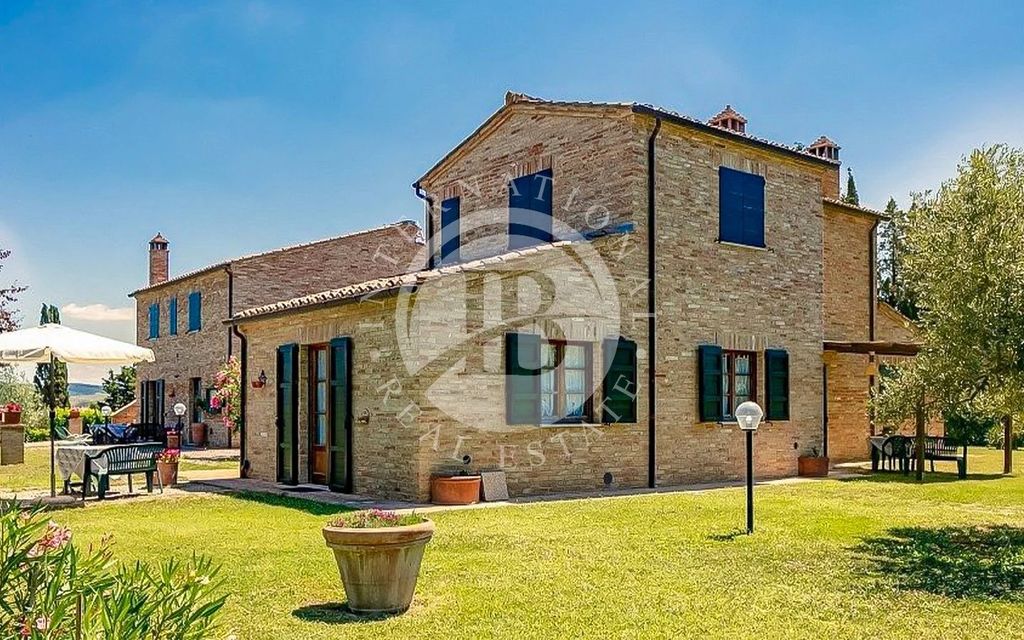 Property photo 2 of 23