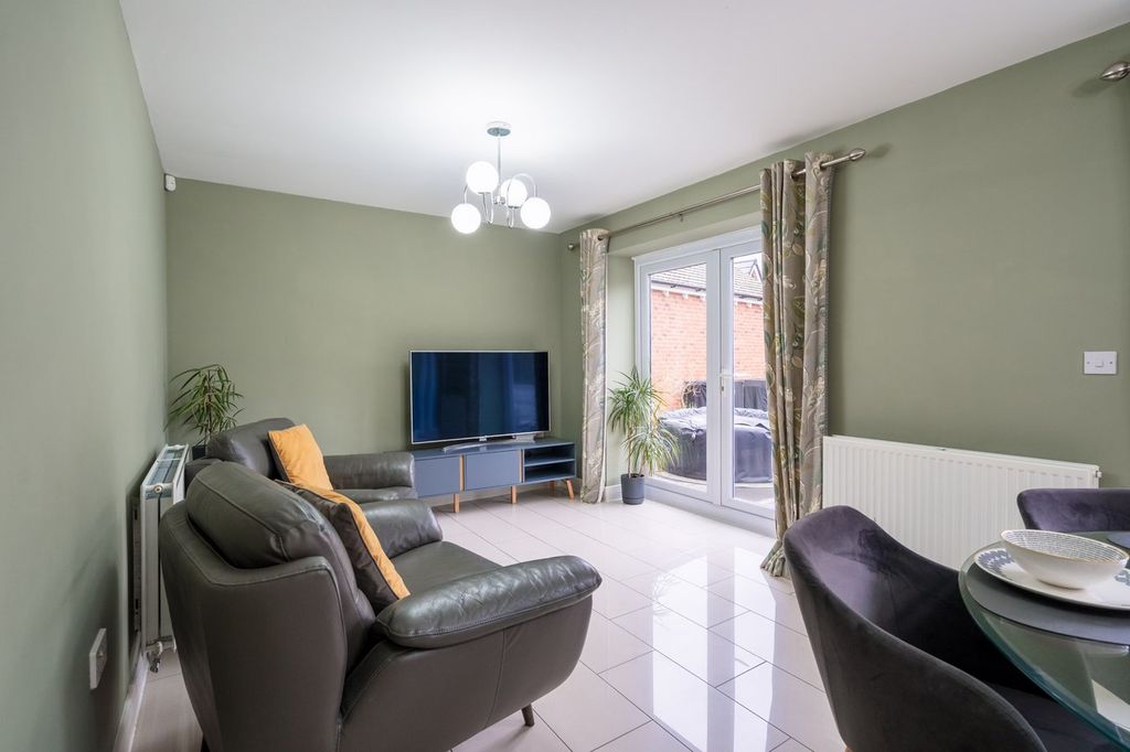 Property photo 3 of 40