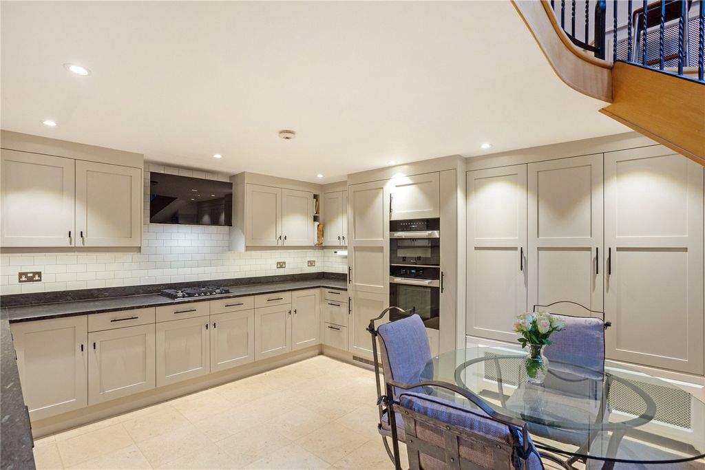 Property photo 1 of 15 Picture No. 17