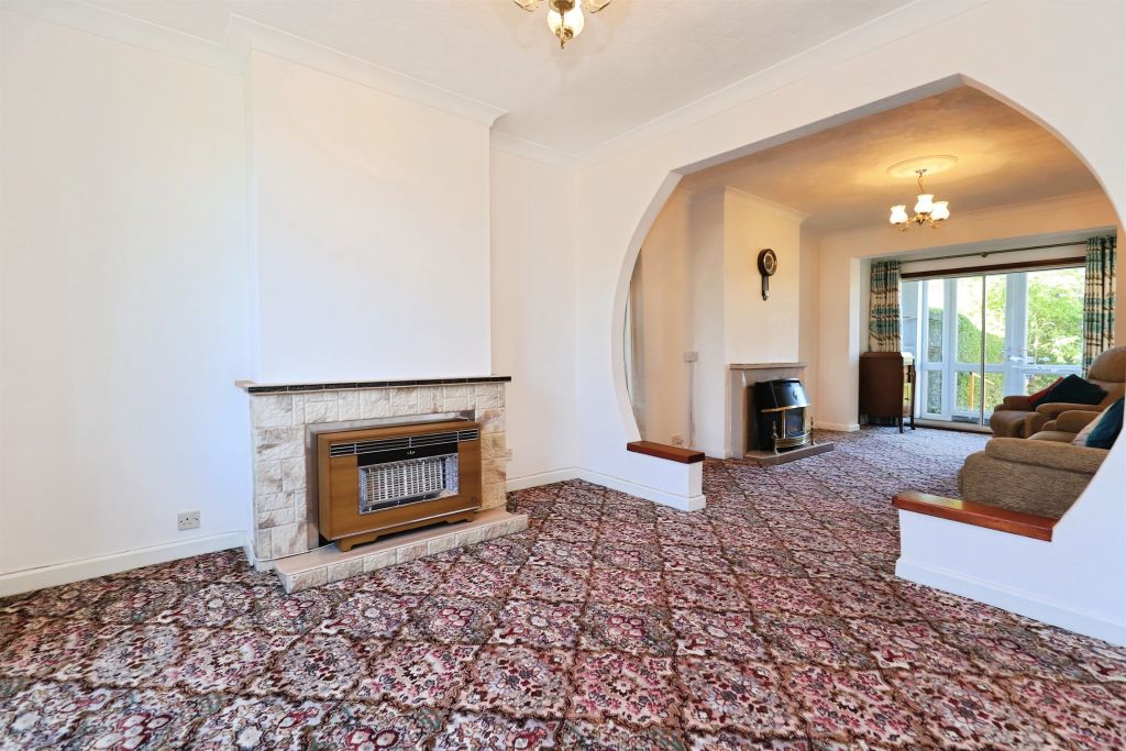 Property photo 2 of 29