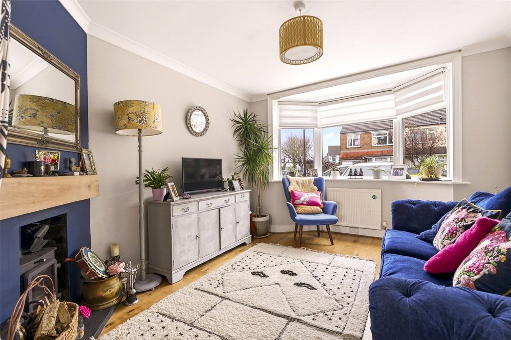 Property photo 2 of 16 Picture No. 18