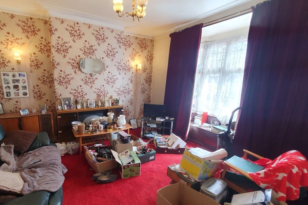 Property photo 3 of 14