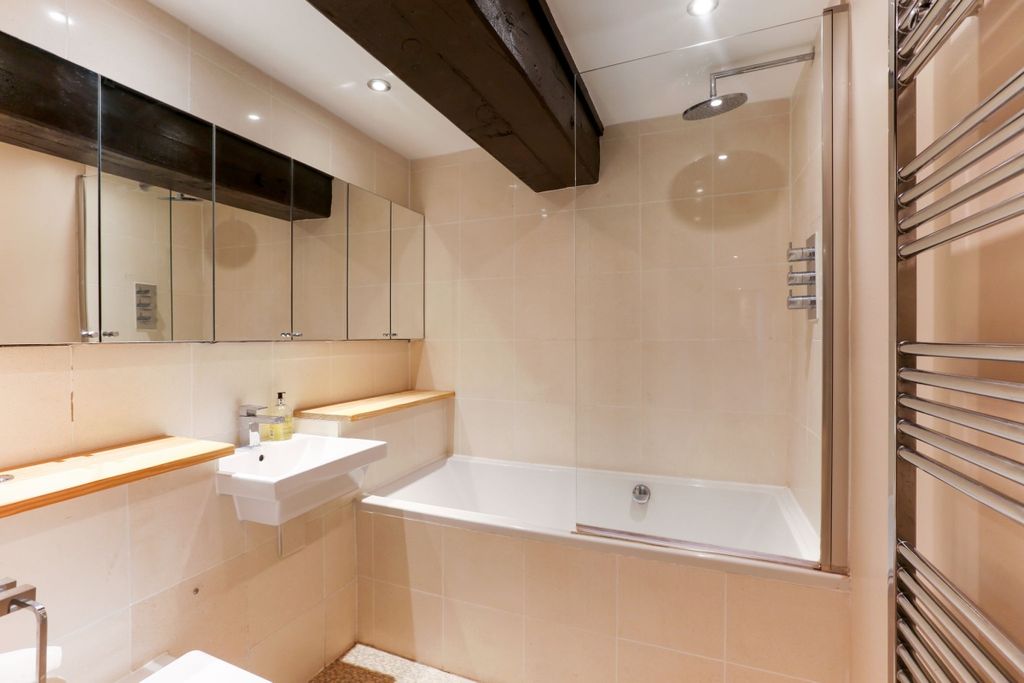 Property photo 3 of 10 Ph15_1915609_Edit...