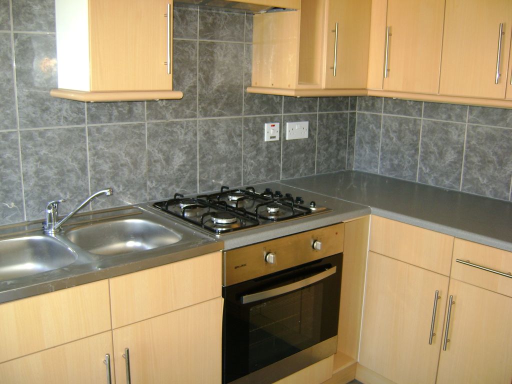 Property photo 2 of 6