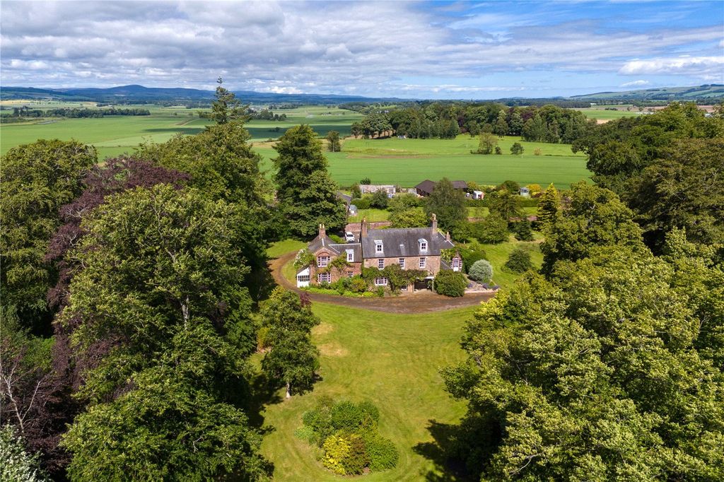 Property photo 3 of 34 Aerial