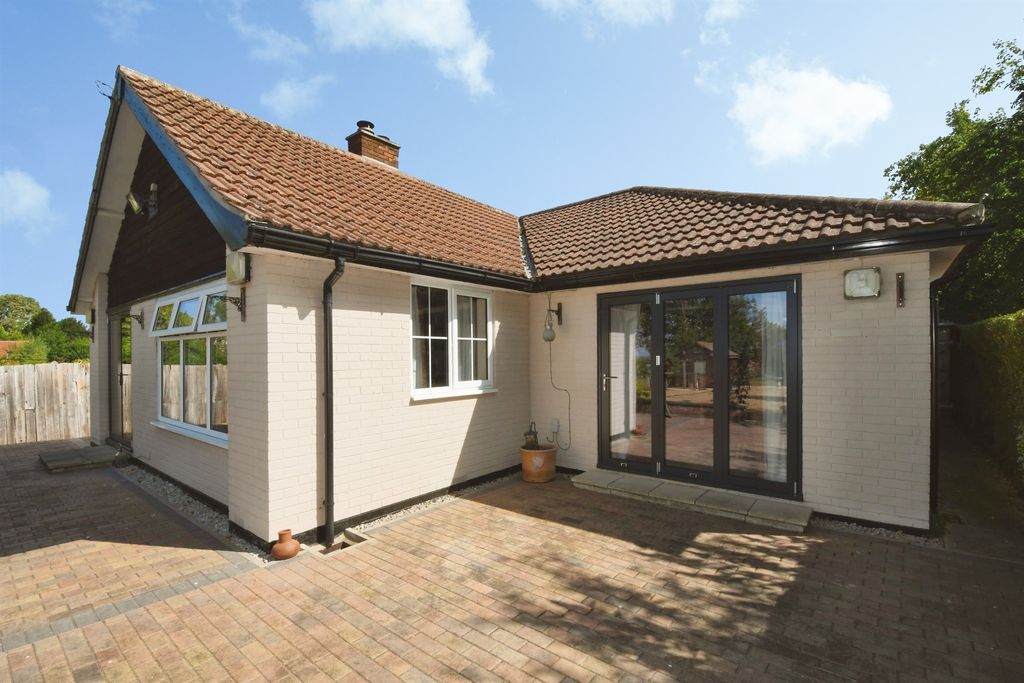Property photo 1 of 20