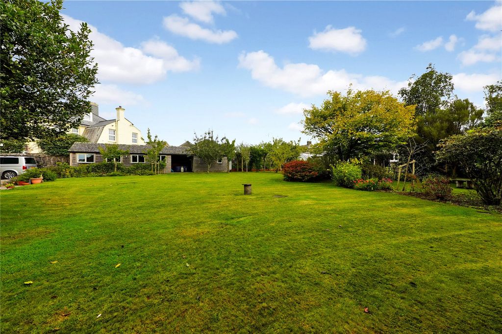 Property photo 2 of 29 Picture No. 10