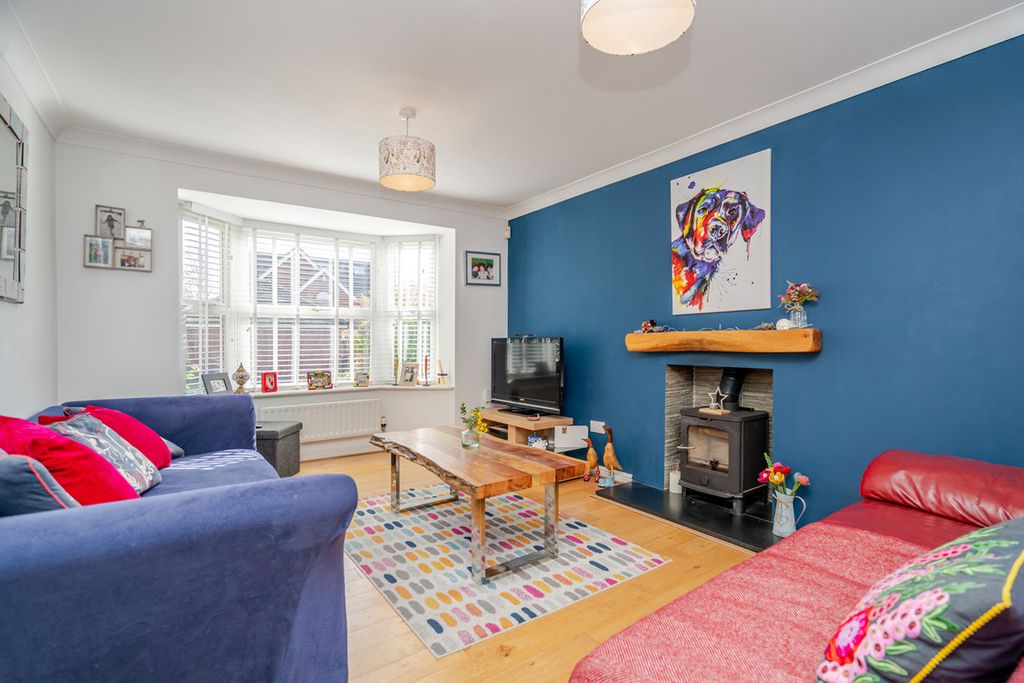 Property photo 3 of 23