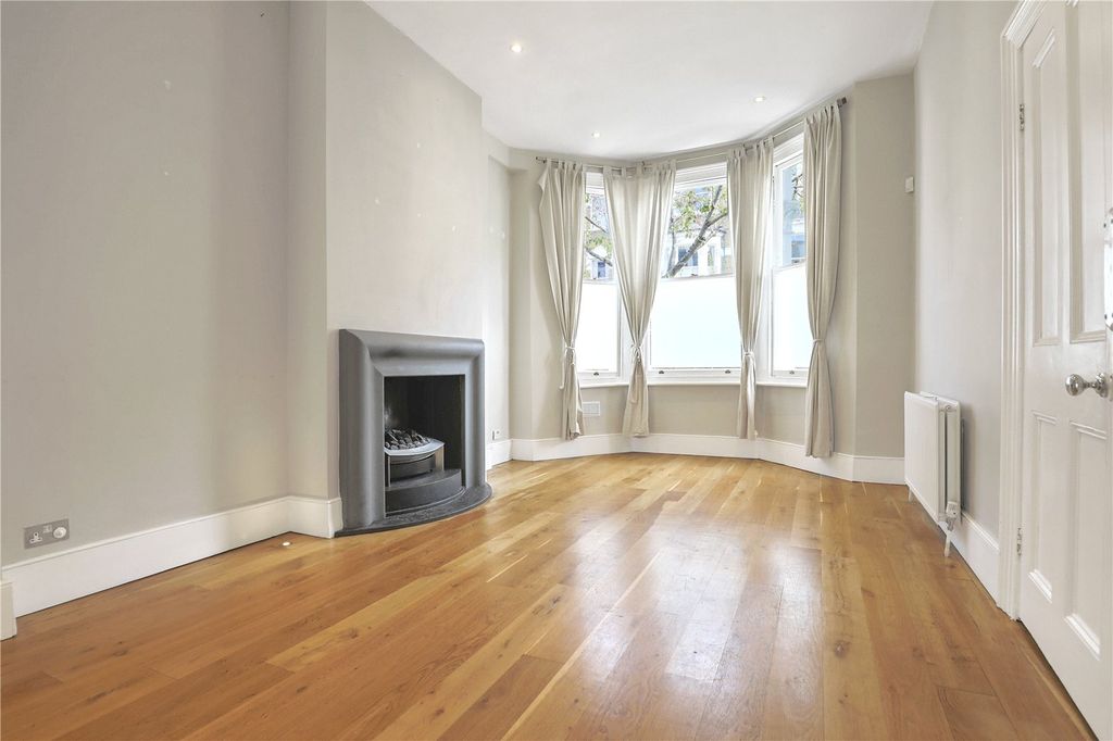Property photo 1 of 9