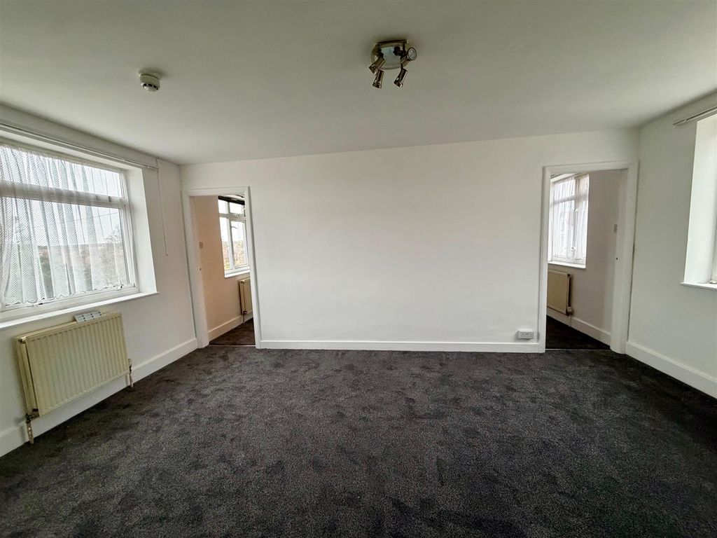 Property photo 2 of 7 Image003.Jpg