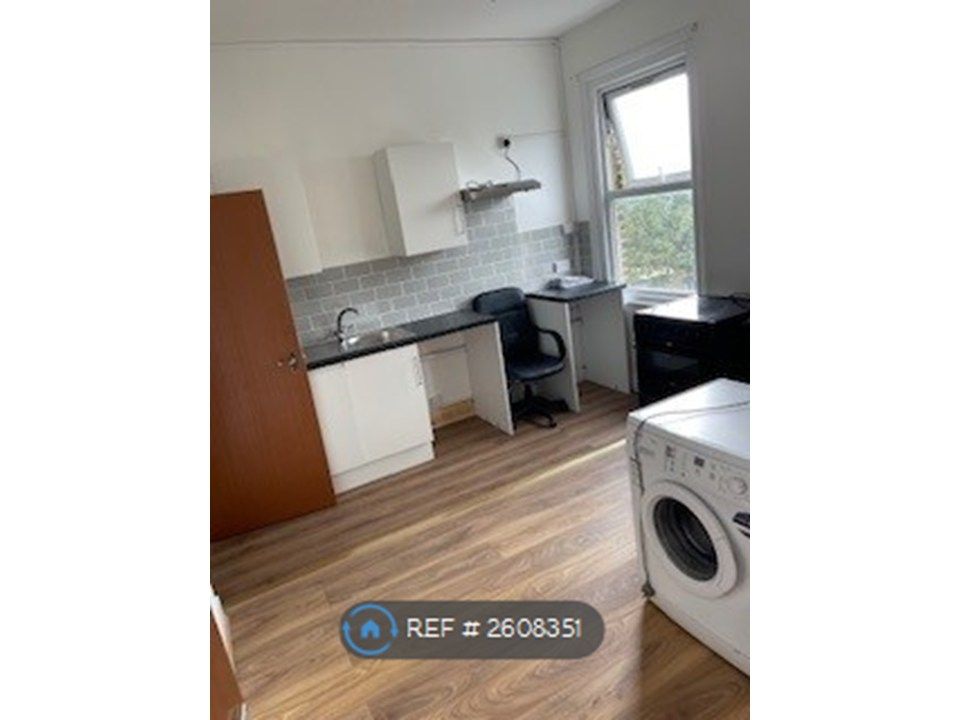 Property photo 1 of 4