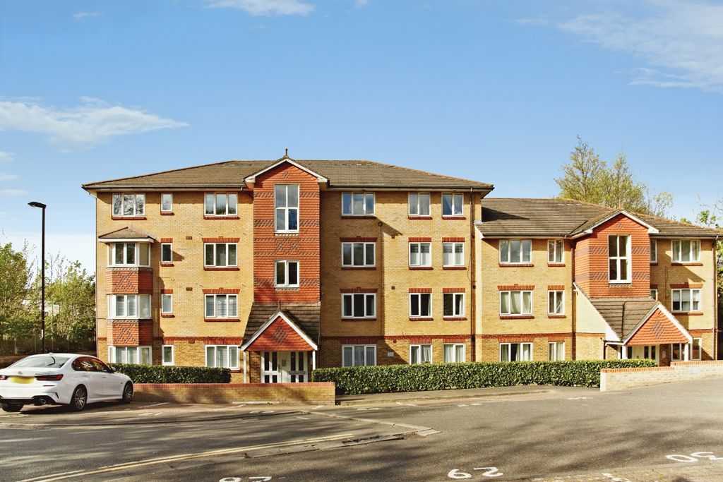 Property photo 3 of 20 Pbox-Img.Jpg