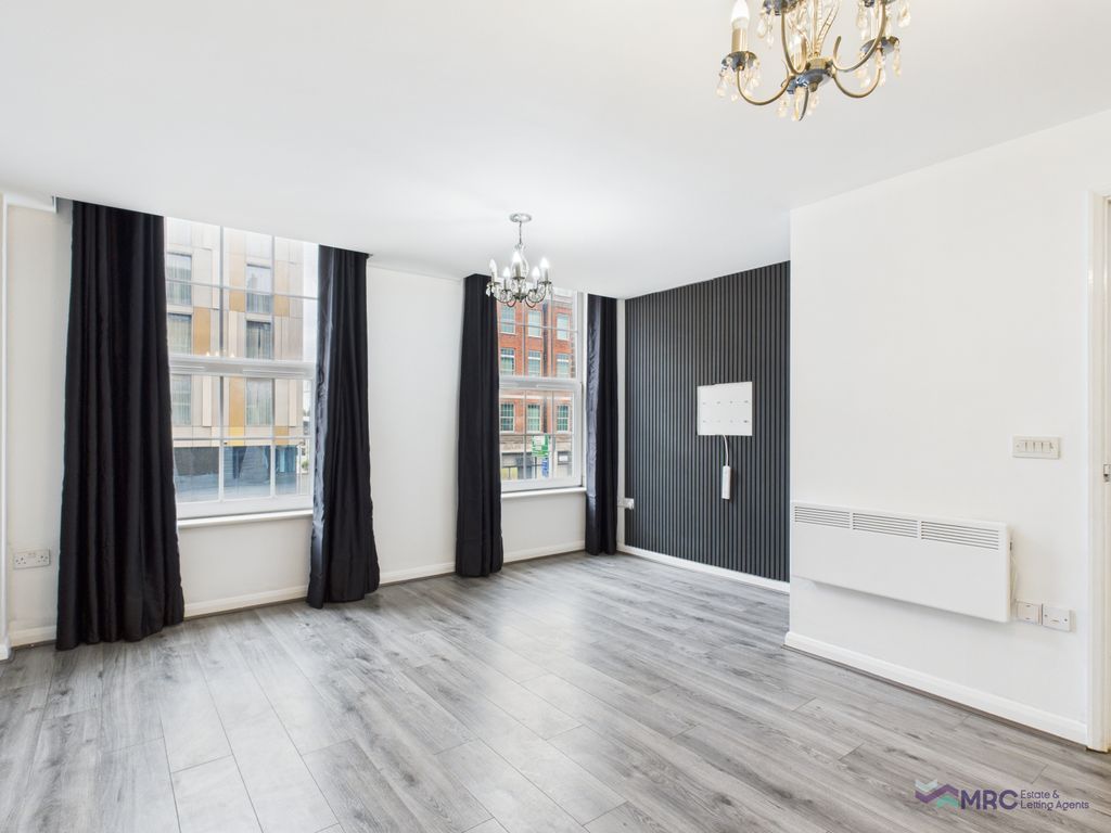 Property photo 1 of 16 Stylish 2-Bedroom Contemporary Apartment In The Heart Of Hull City Centre