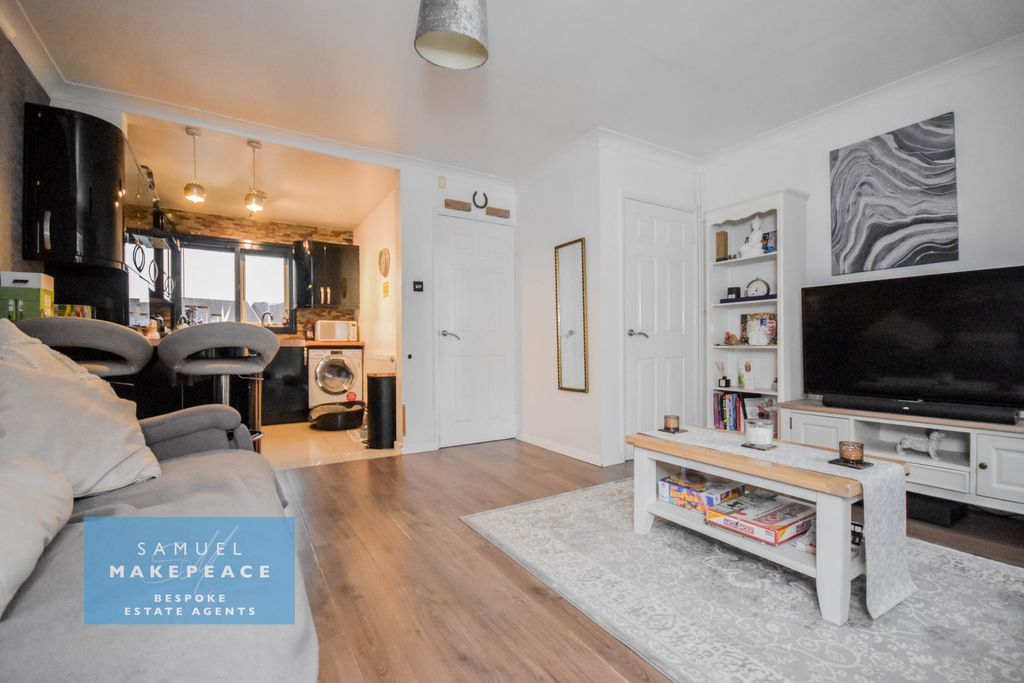 Property photo 2 of 15 Gallery