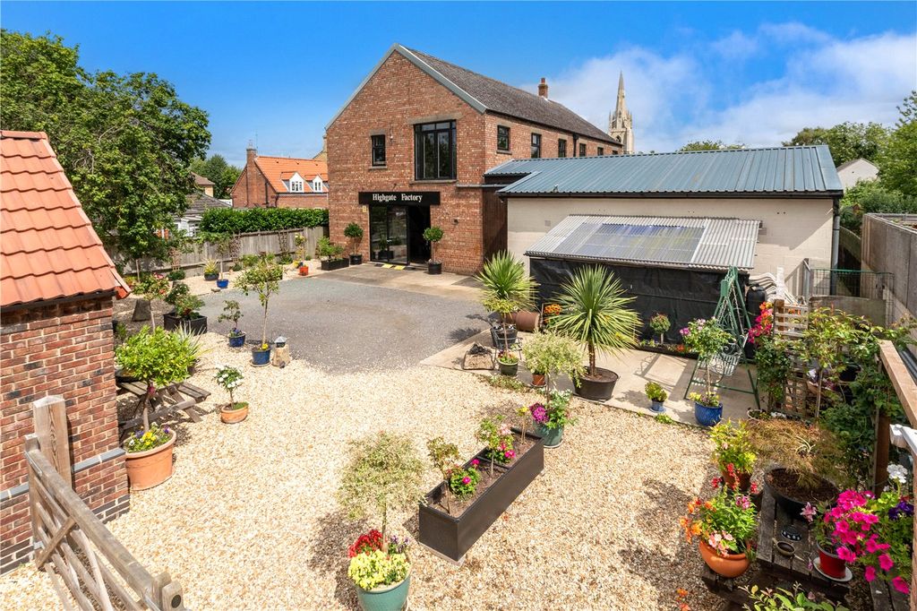 Property photo 1 of 20 Picture No. 26