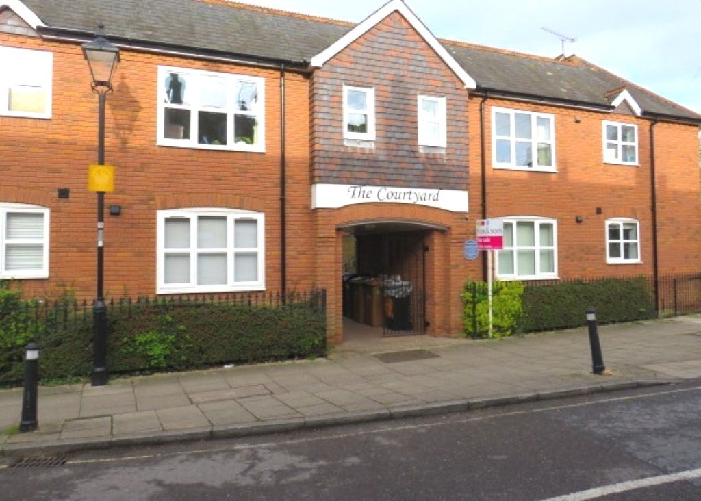 Property photo 1 of 8