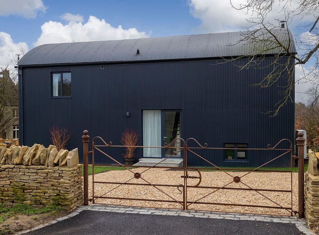 Property photo 1 of 24 Image