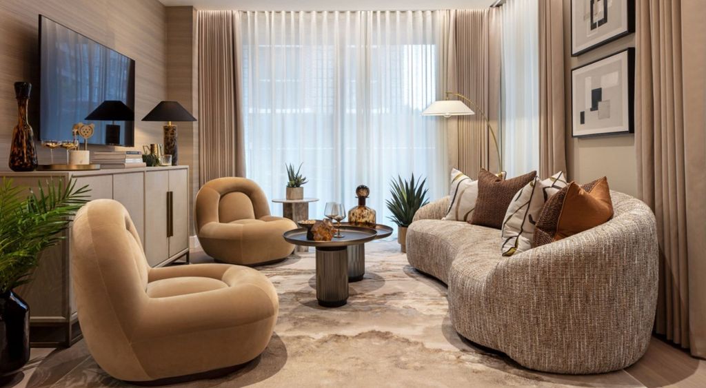 Property photo 2 of 9