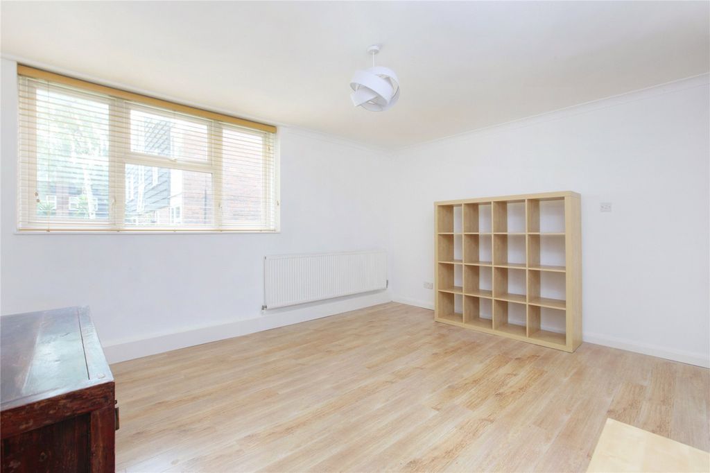 Property photo 3 of 7