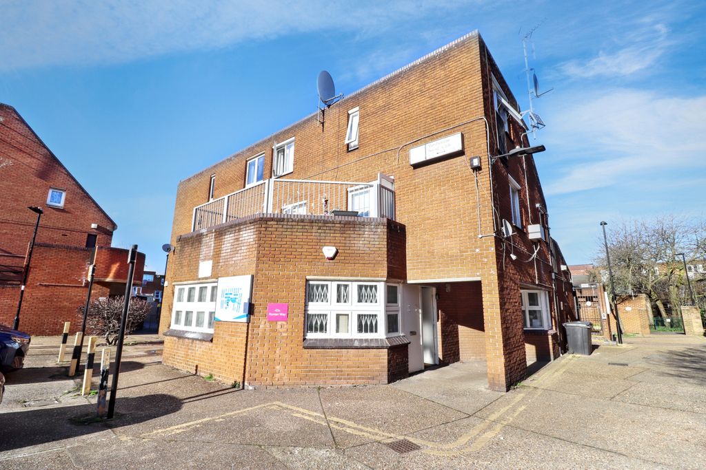 Property photo 1 of 12 Img_9184