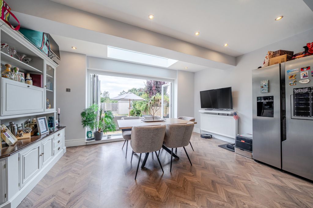 Property photo 3 of 20 1495268-4-6A5F4Bd...