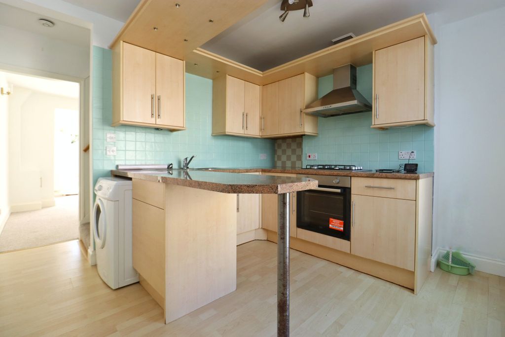 Property photo 3 of 12