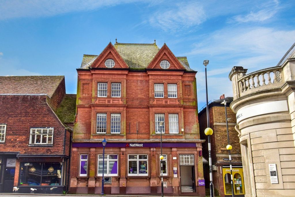 Property photo 1 of 23