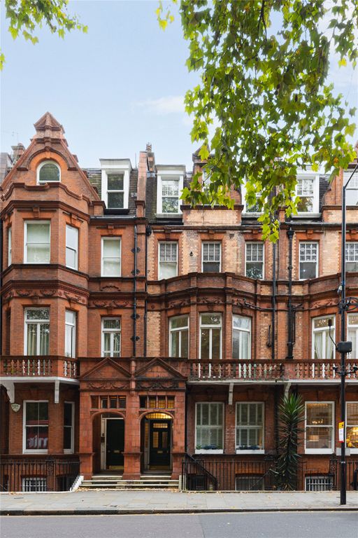 Property photo 1 of 12 Exterior