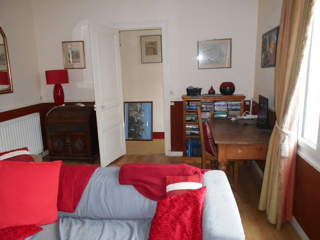 Property photo 3 of 16