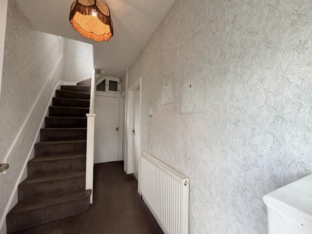Property photo 2 of 21 Hallway