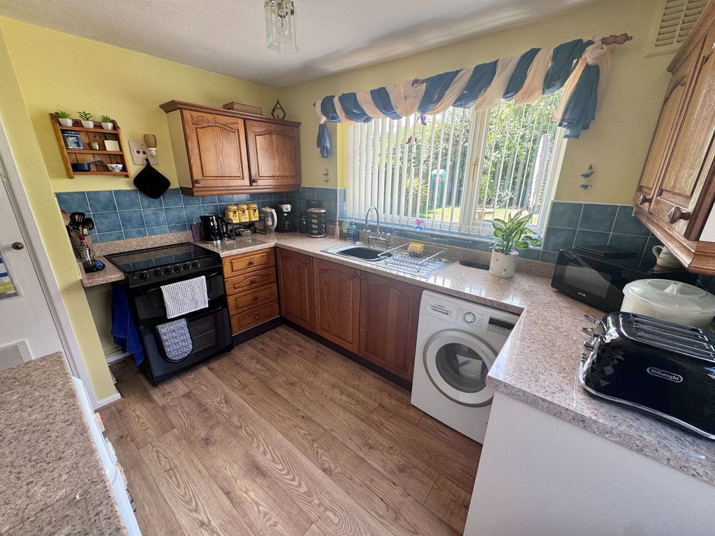 Property photo 3 of 20