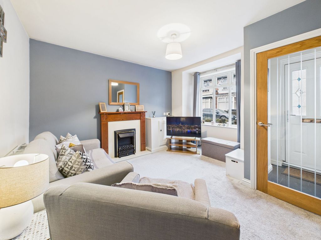 Property photo 2 of 14 Lounge