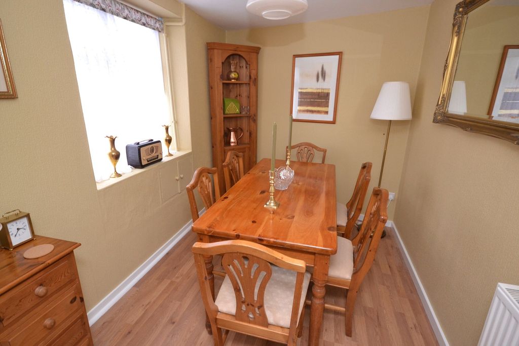 Property photo 3 of 18 Dining Room