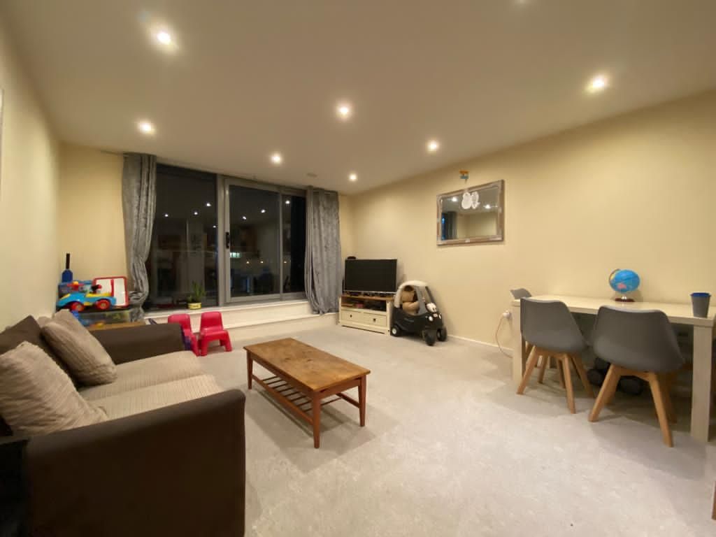 Property photo 1 of 5