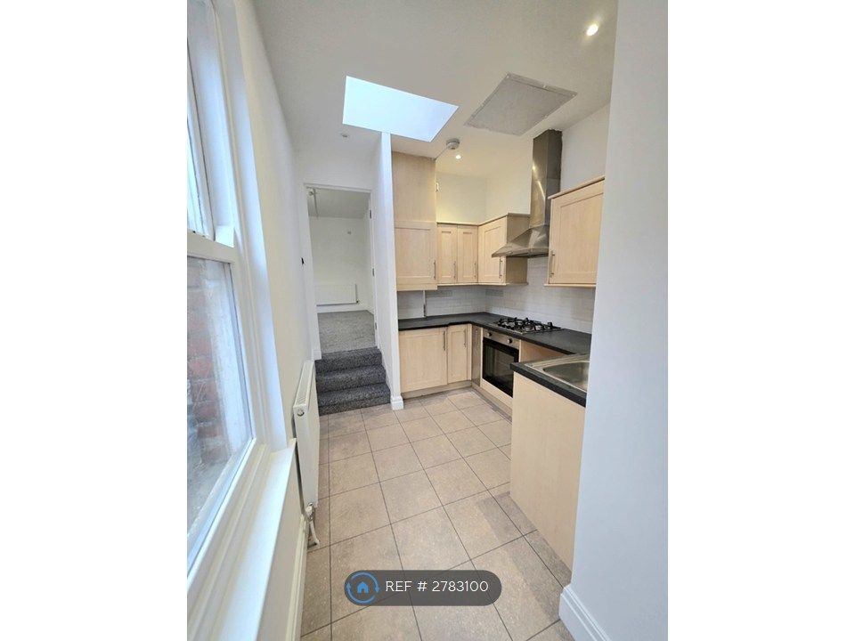 Property photo 1 of 5 Kitchen