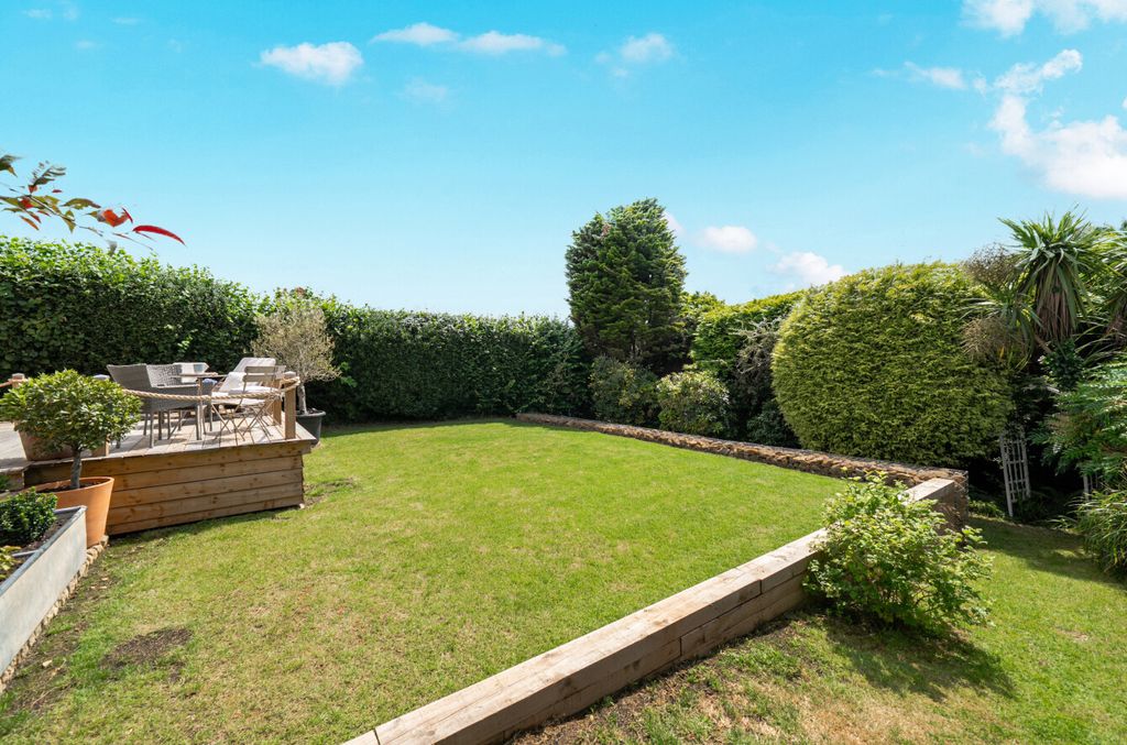 Property photo 3 of 38 1484927-2-6A4Bec8...