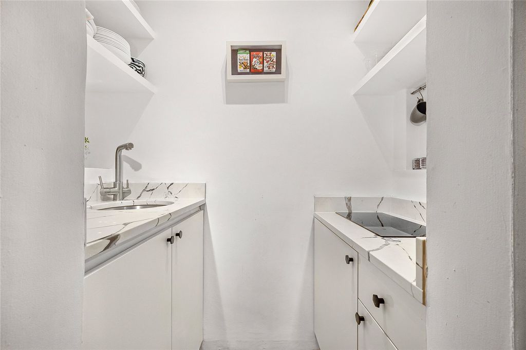 Property photo 3 of 7 Picture No. 04