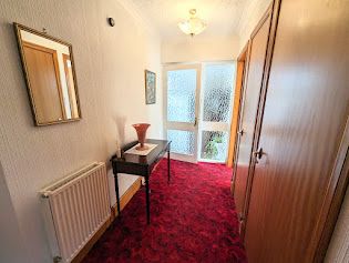 Property photo 2 of 25