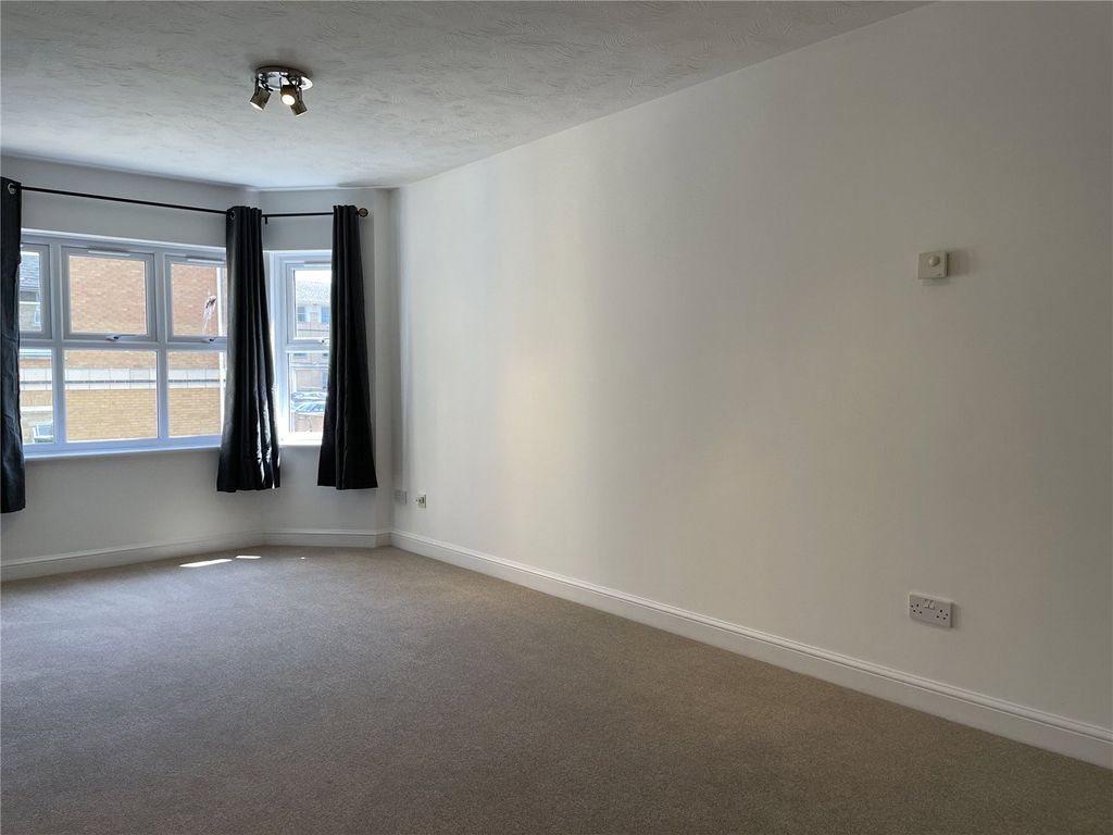 Property photo 3 of 7 Picture No. 13