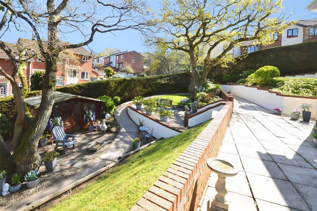 Property photo 2 of 20 Garden