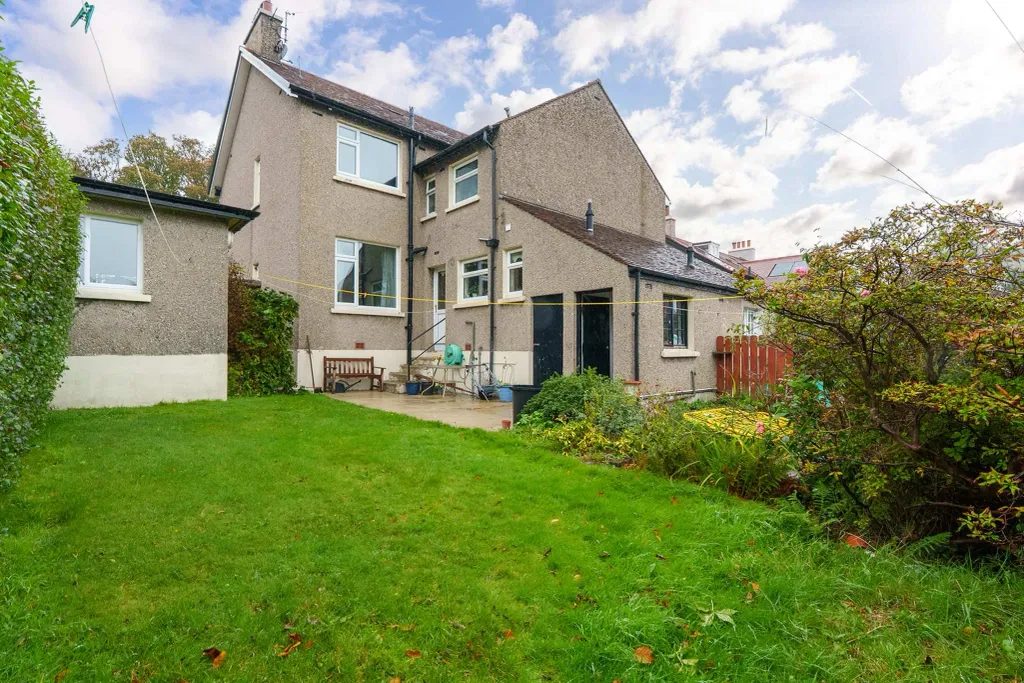 Property photo 2 of 16