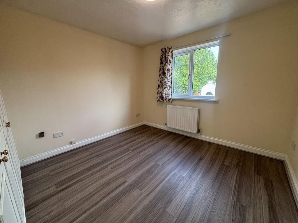 Property photo 3 of 5 4
