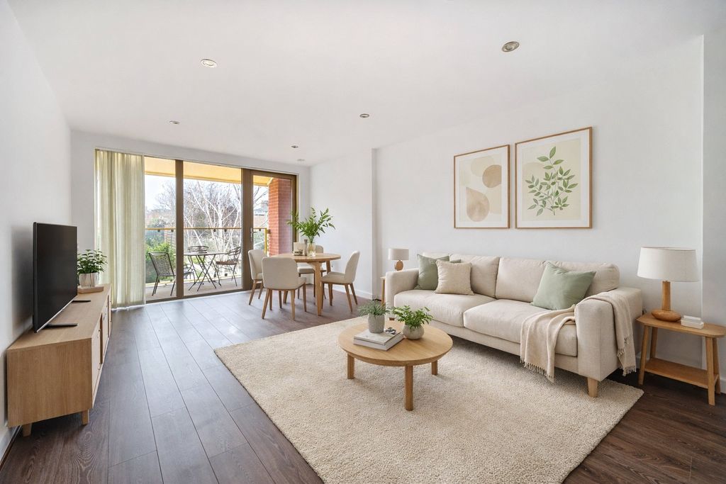 Property photo 2 of 8 Picture No. 19