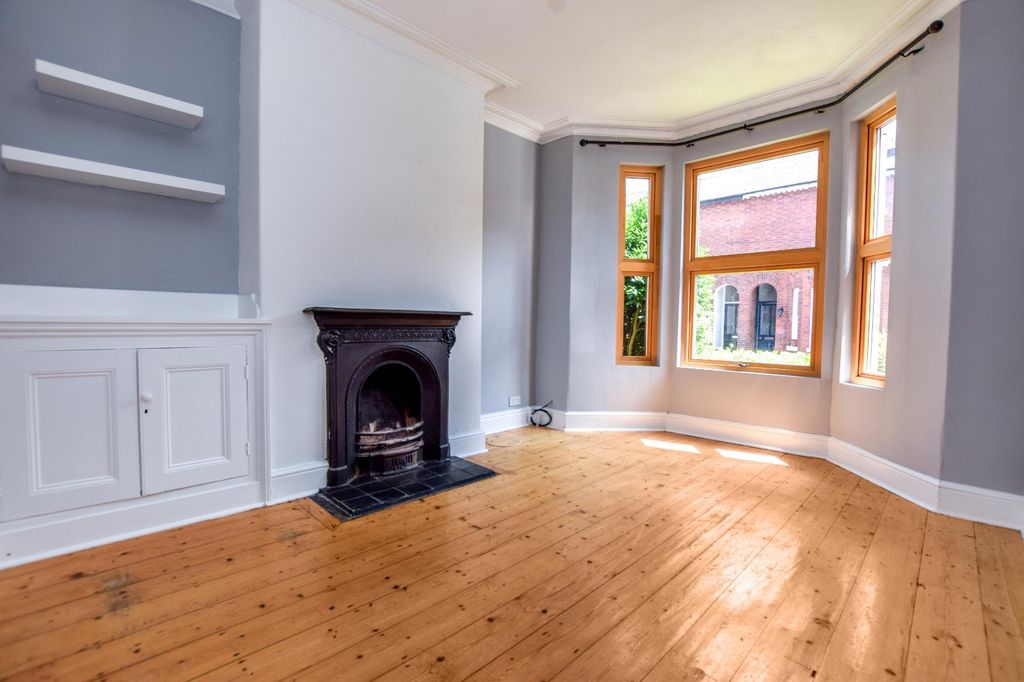 Property photo 2 of 17 Picture No. 37