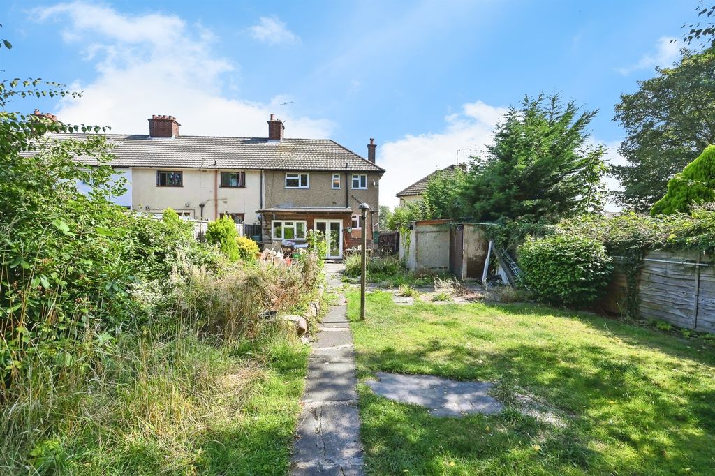 Property photo 3 of 18