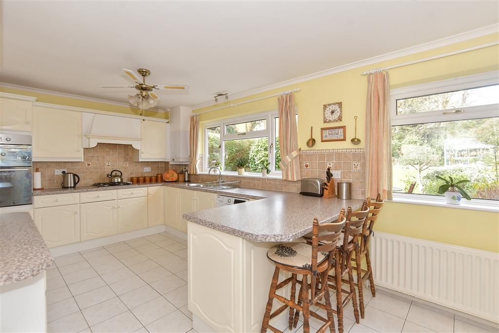 Property photo 1 of 16 Kitchen/ Breakfast Room
